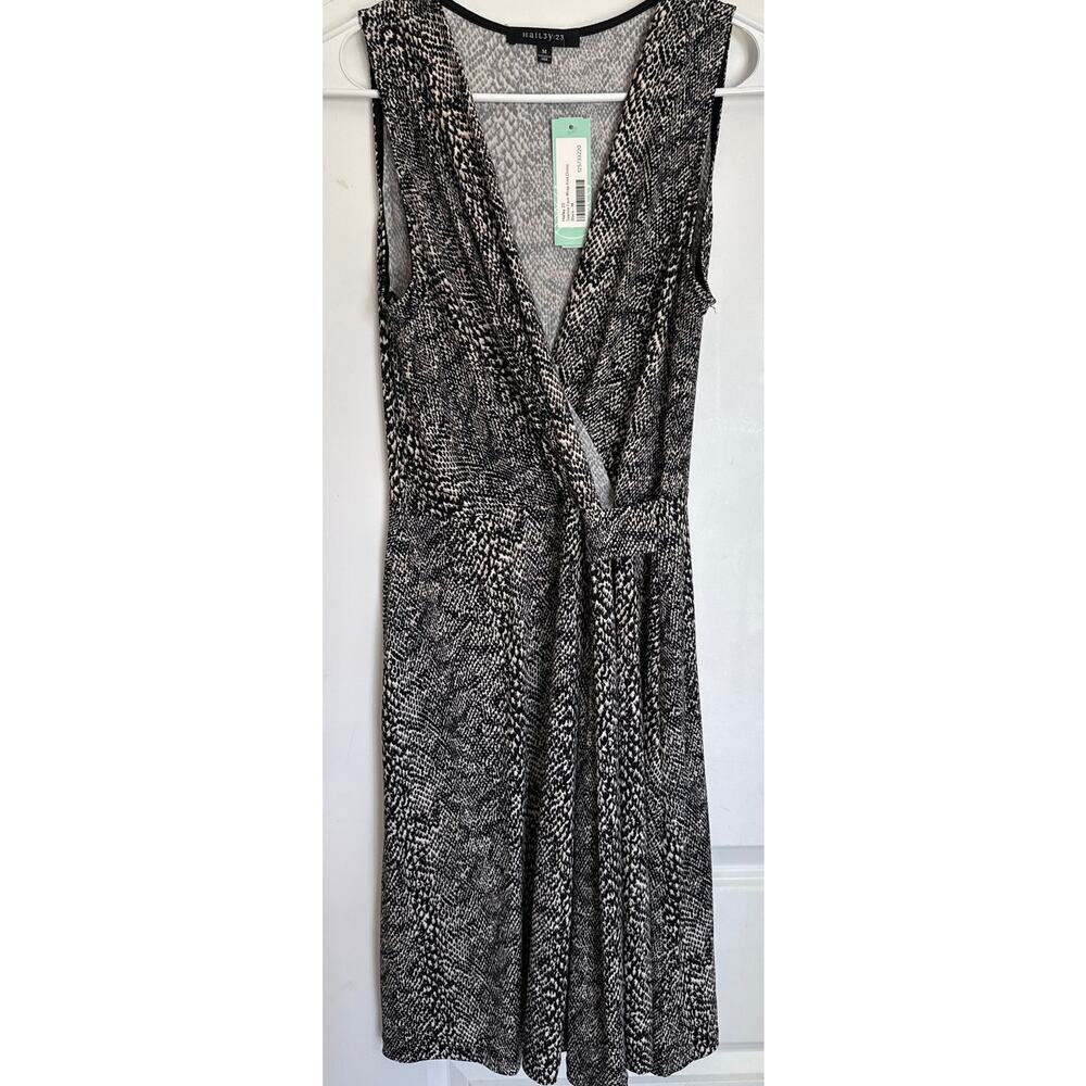 Faux Wrap Dress Black Snakeskin Print Womens Medium NWT Sleeveless Versatile - Picture 8 of 9